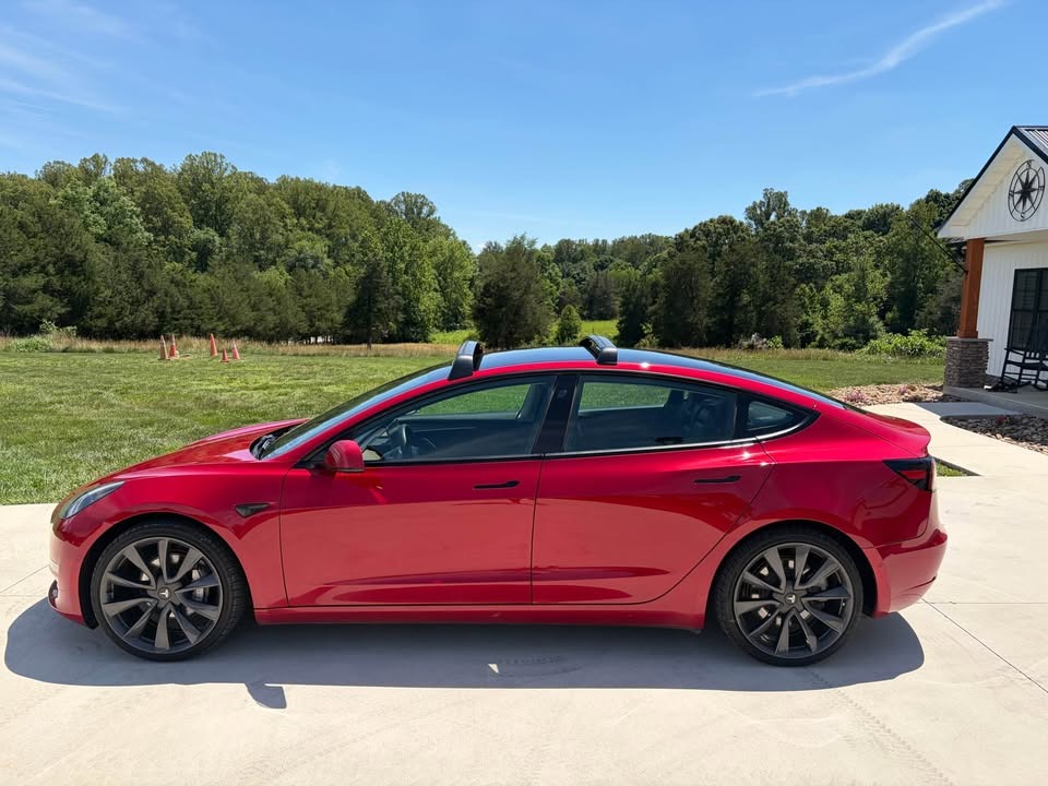 2021 Tesla Model 3 thumbnail 2