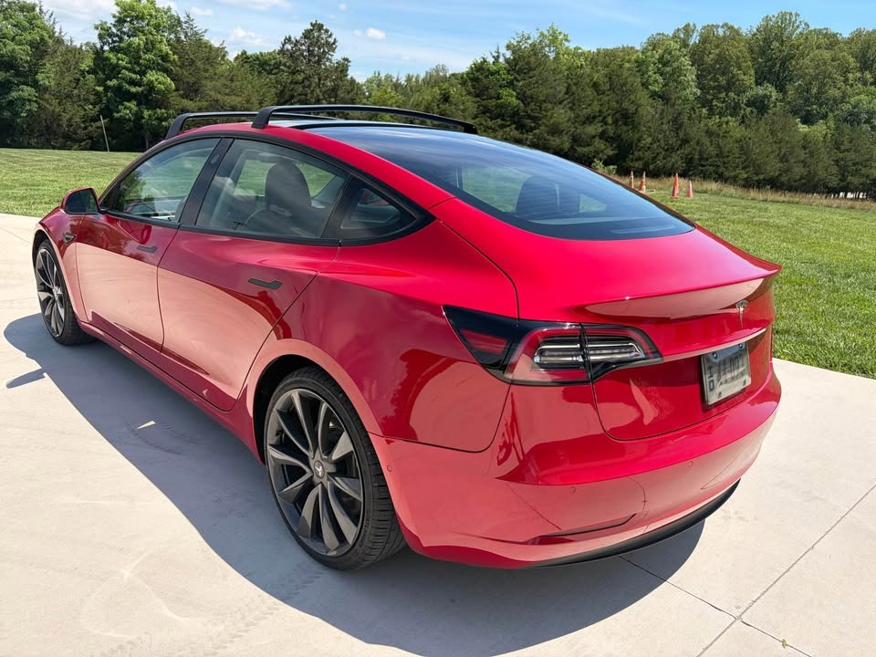 2021 Tesla Model 3 thumbnail 3