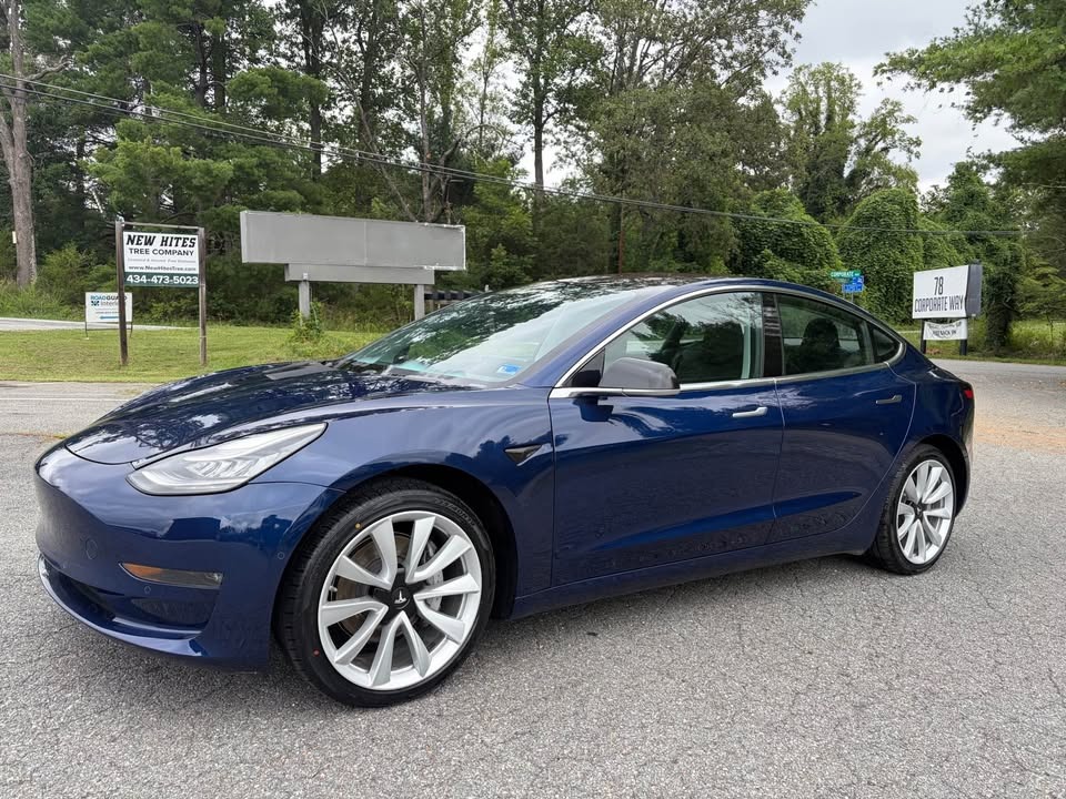 2018 Tesla Model 3 - Photo 1