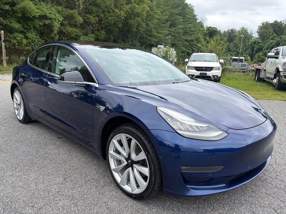 2018 Tesla Model 3 thumbnail 6