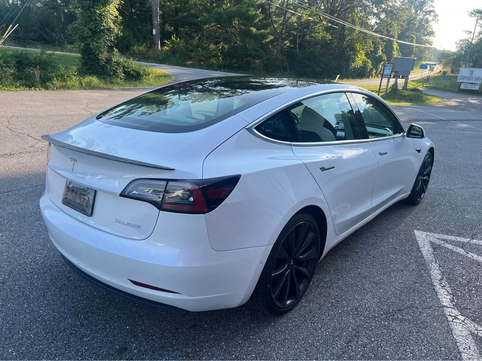 2020 Tesla Model 3 thumbnail 5
