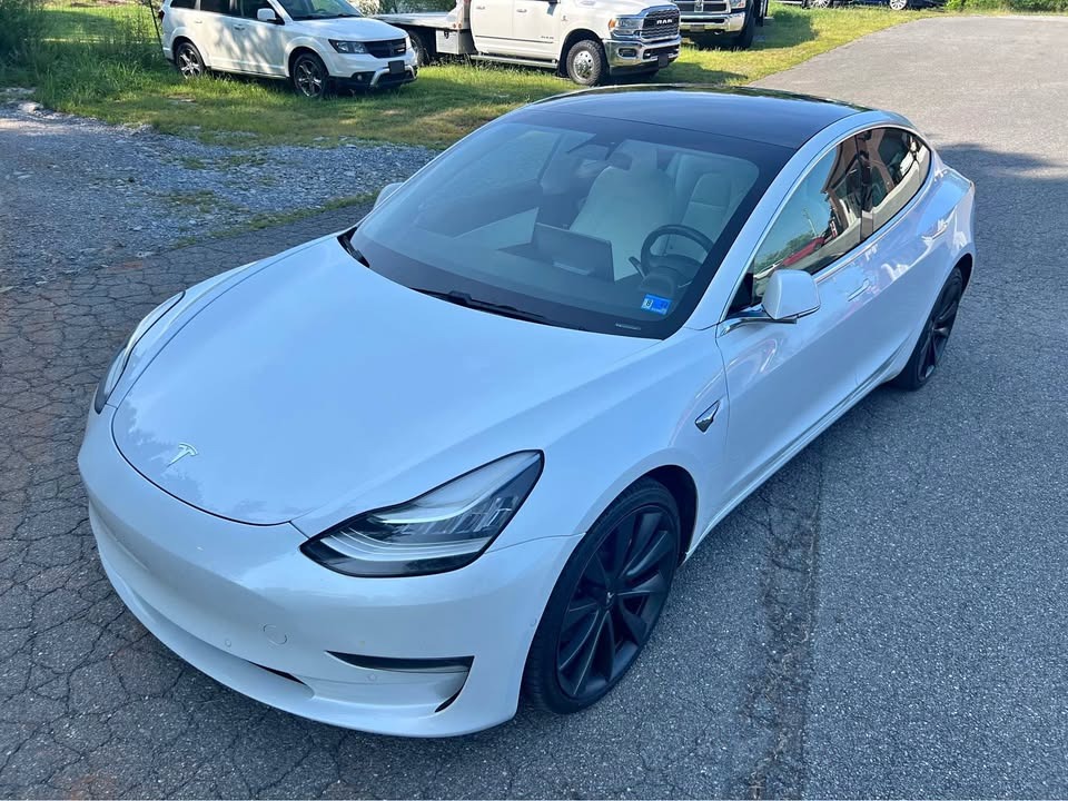 2020 Tesla Model 3 thumbnail 6