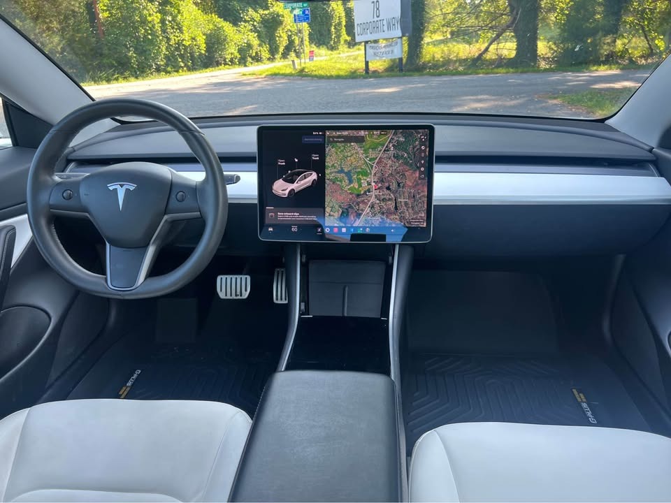 2020 Tesla Model 3 thumbnail 12