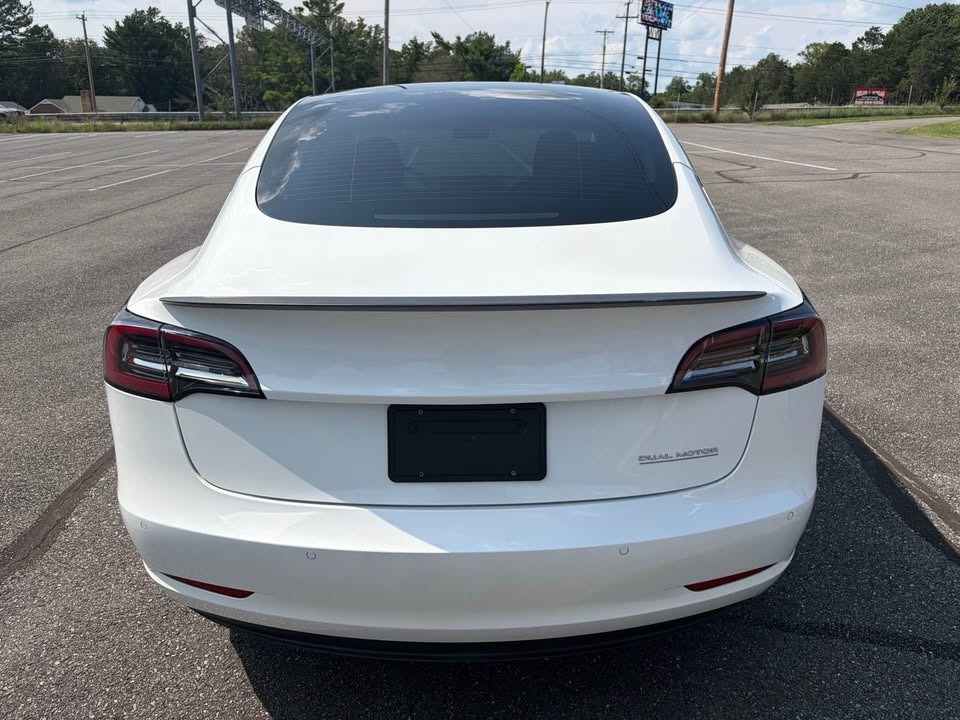 2022 Tesla Model 3 thumbnail 4