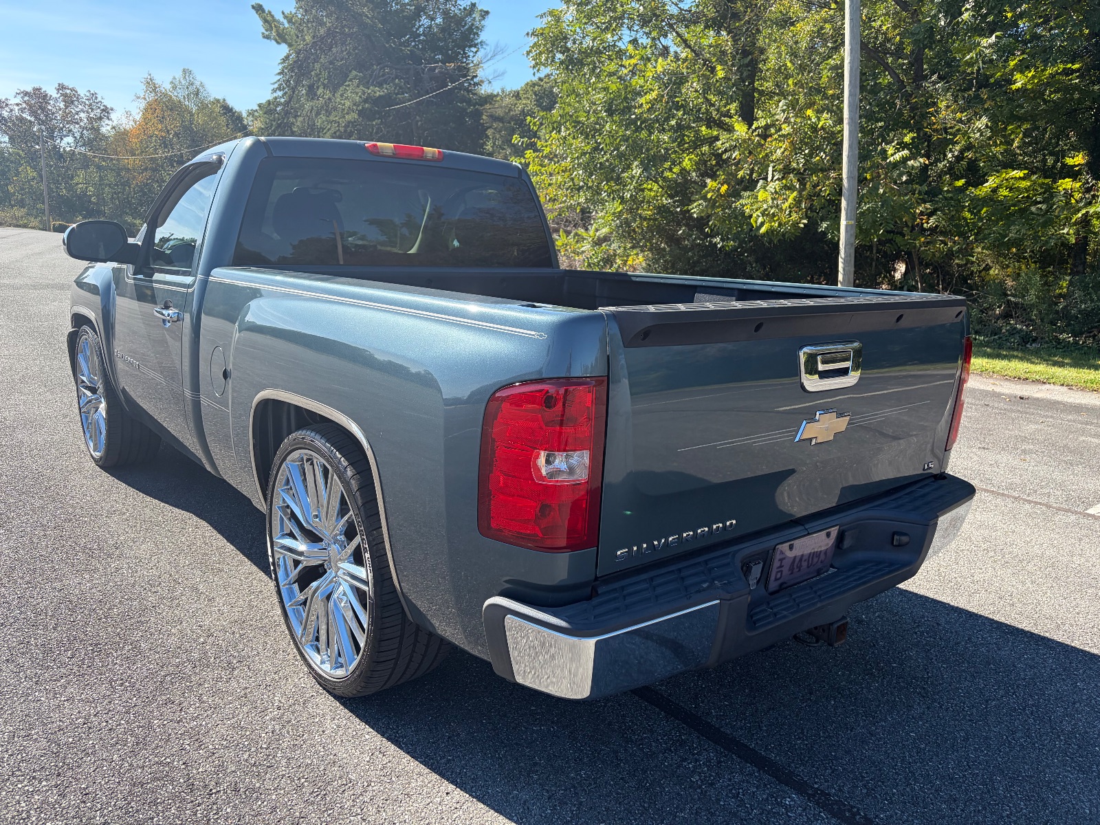 2008 Chevrolet Silverado thumbnail 3