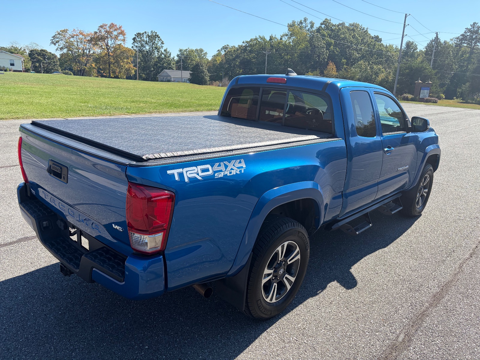 2016 Toyota Tacoma thumbnail 5