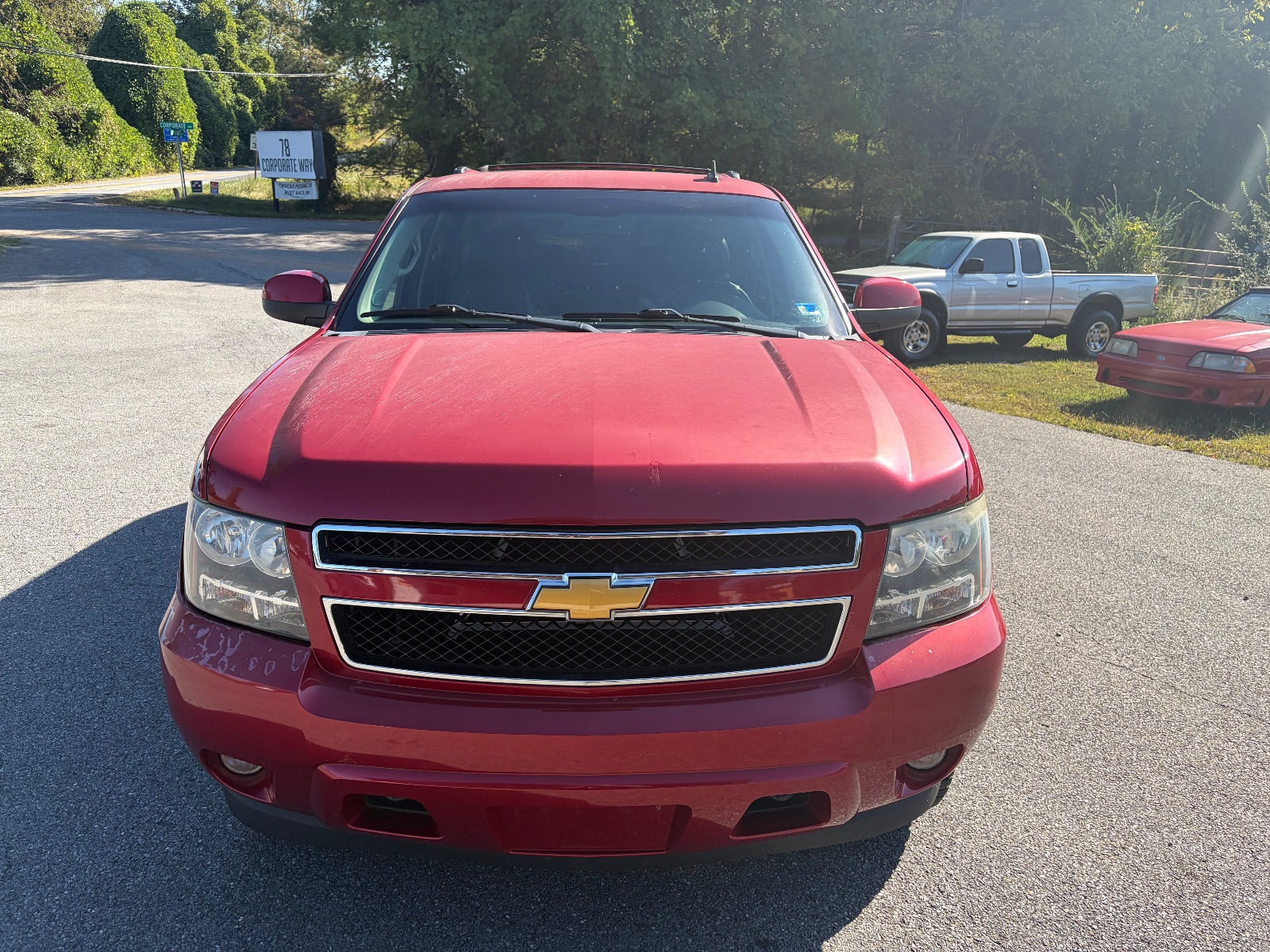 2014 Chevrolet Suburban thumbnail 7