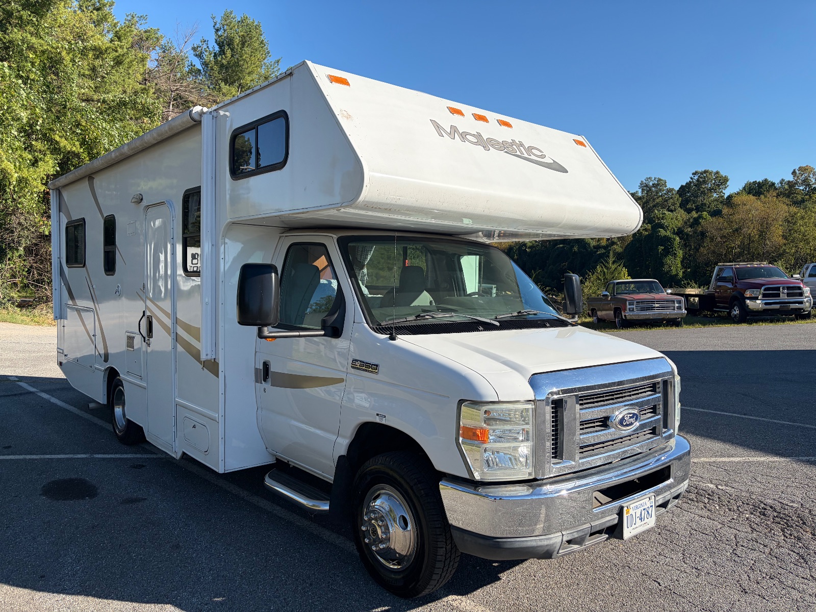 2015 Ford E-350 thumbnail 5