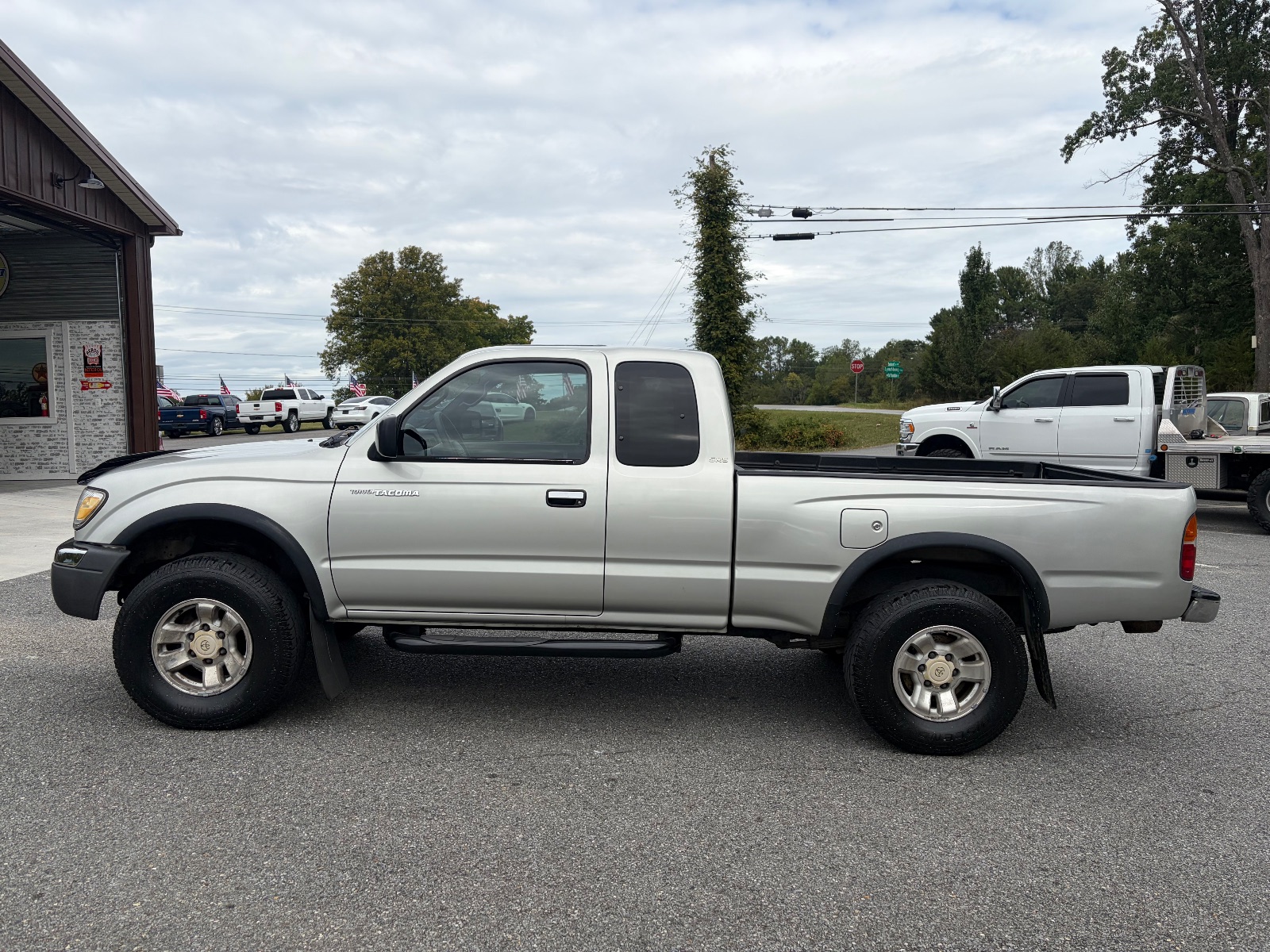 2000 Toyota Tacoma thumbnail 2