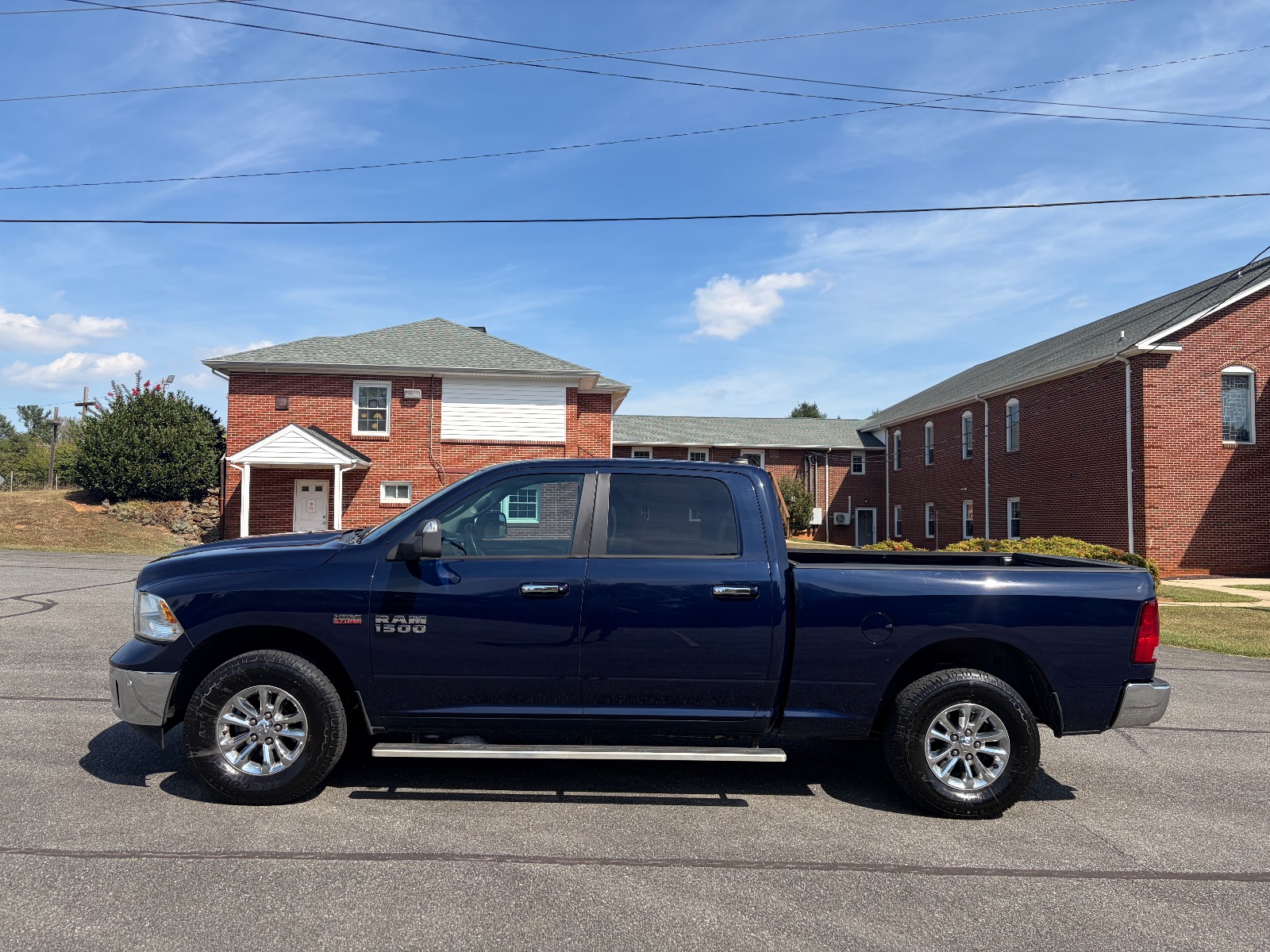 2015 Ram 1500 thumbnail 2