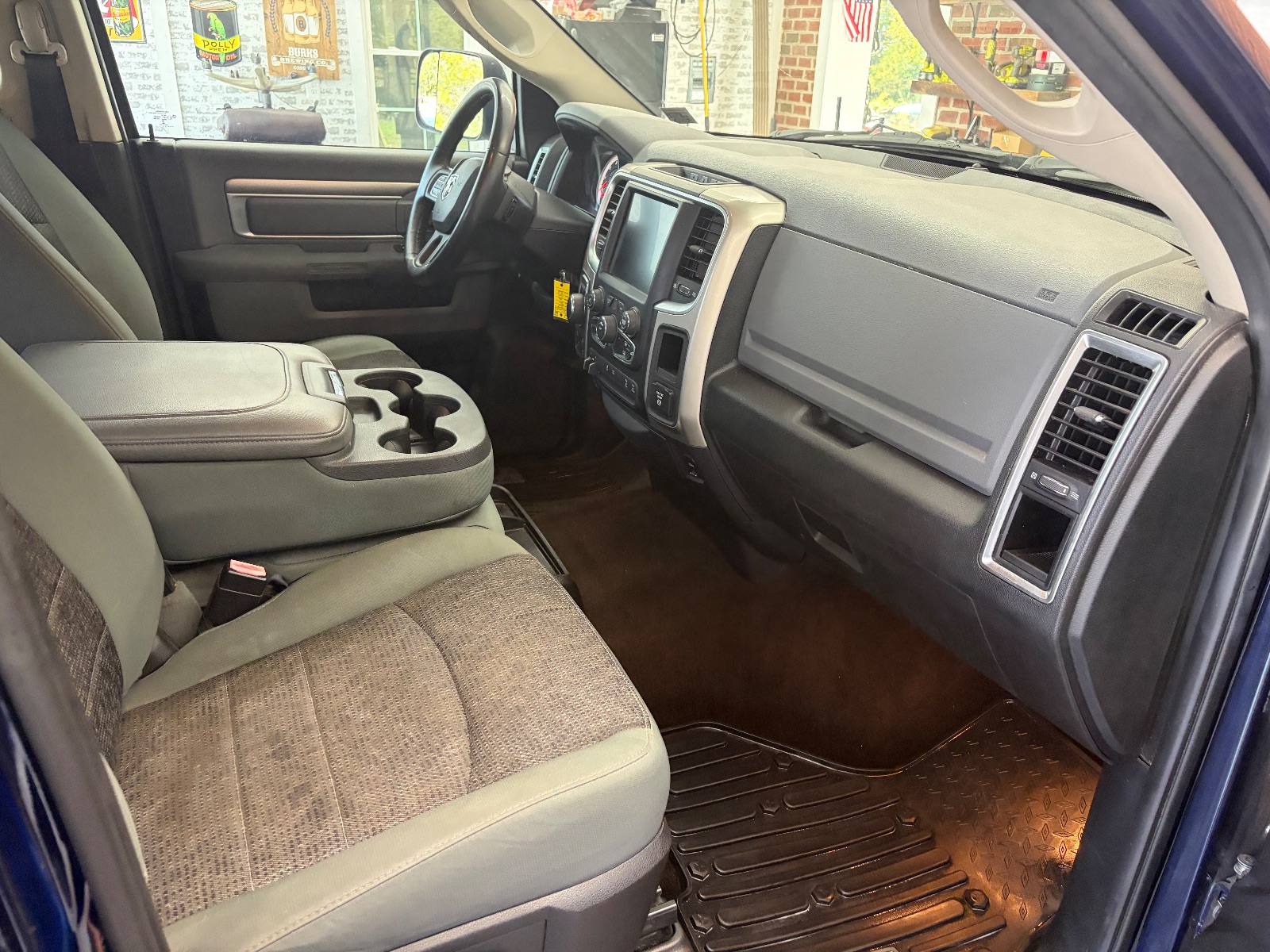 2015 Ram 1500 thumbnail 12