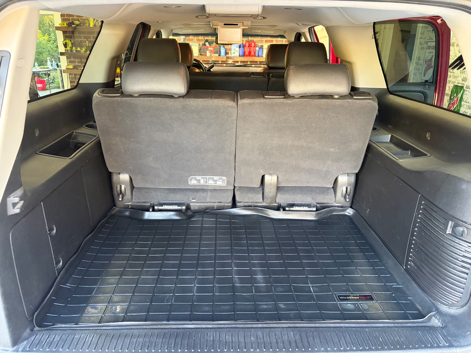 2014 Chevrolet Suburban thumbnail 13