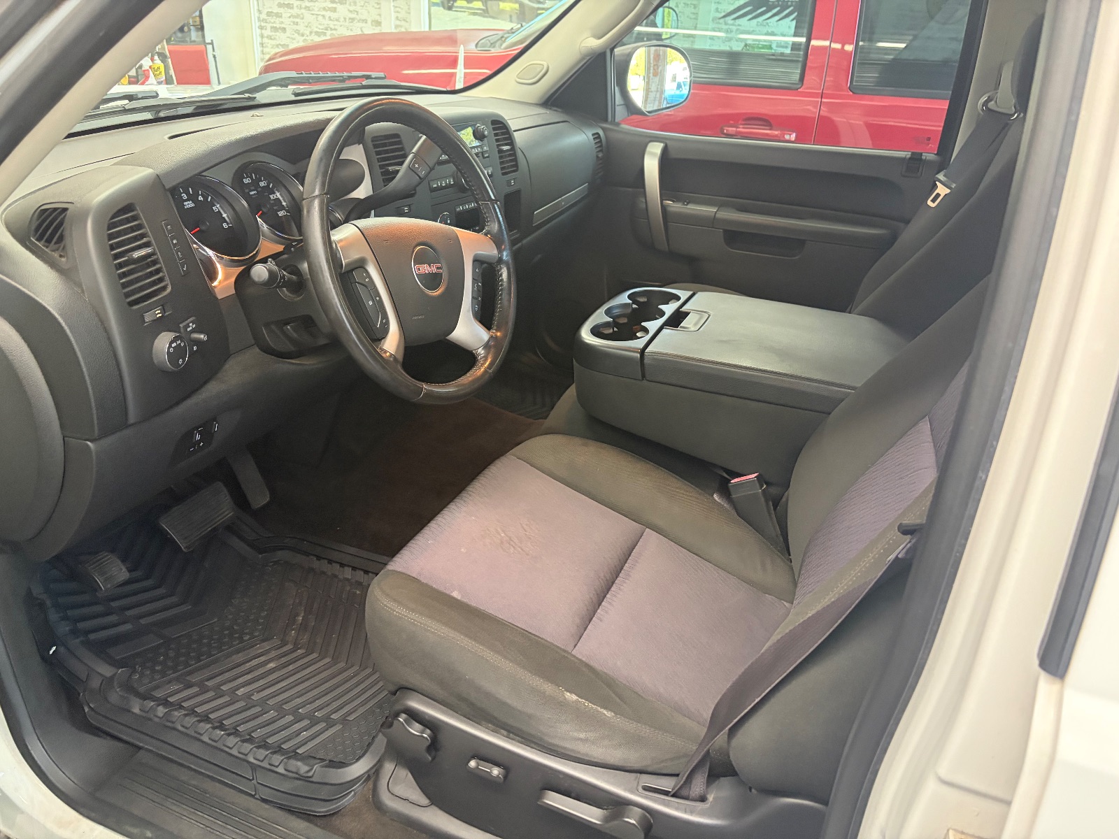 2013 GMC Sierra 1500 thumbnail 9