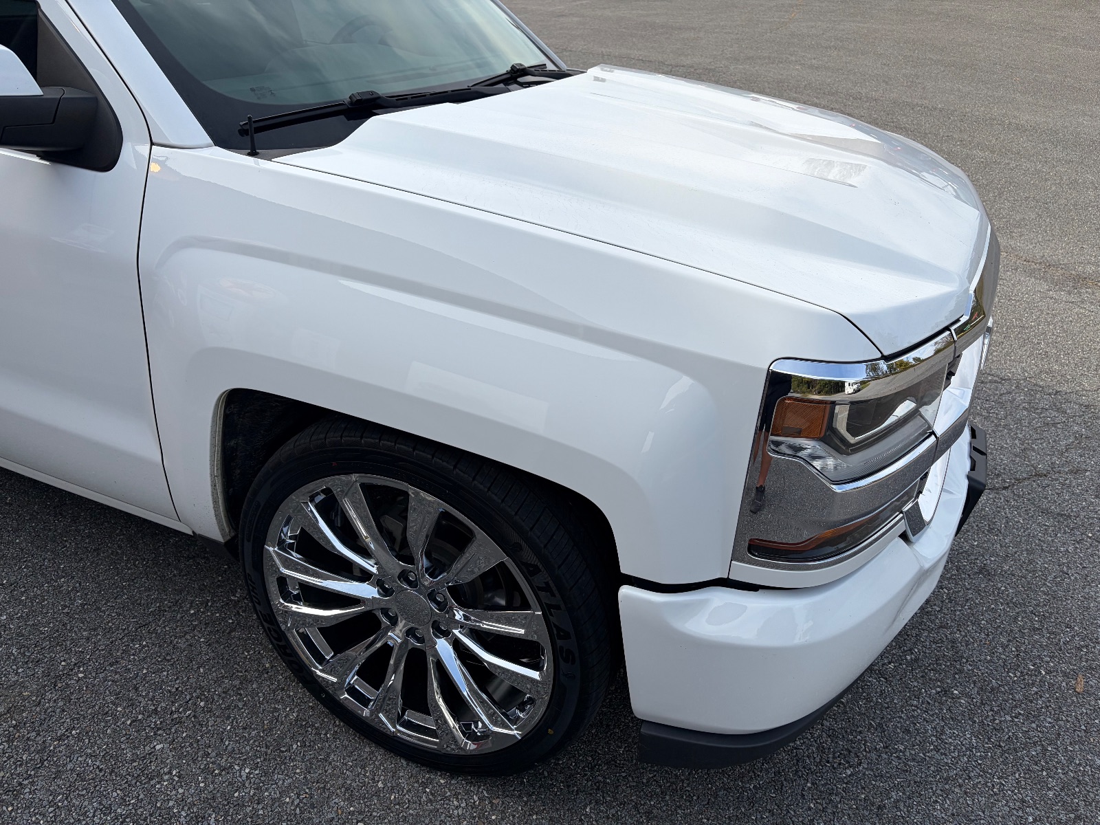 2017 Chevrolet Silverado thumbnail 8