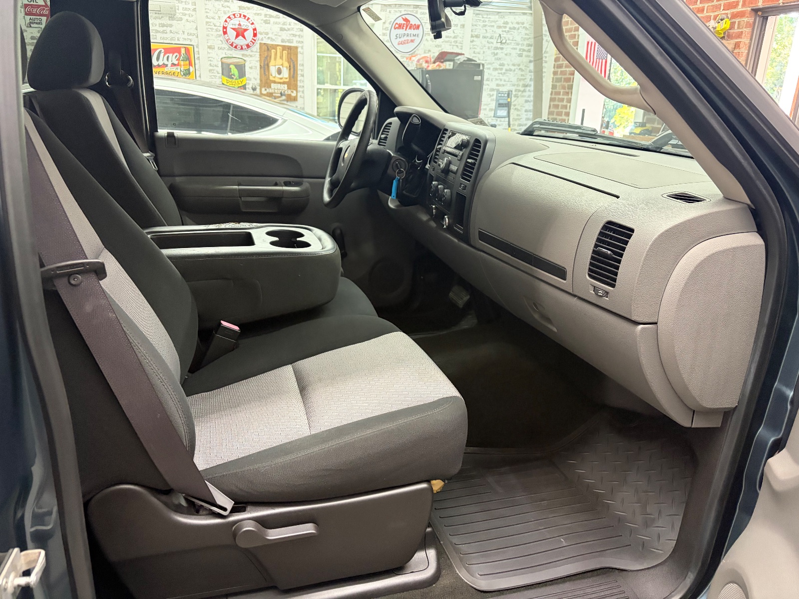 2008 Chevrolet Silverado thumbnail 10